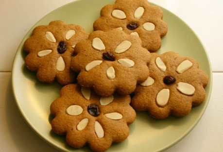 Wholesome Gingerbread Cookie from sloCooking.net